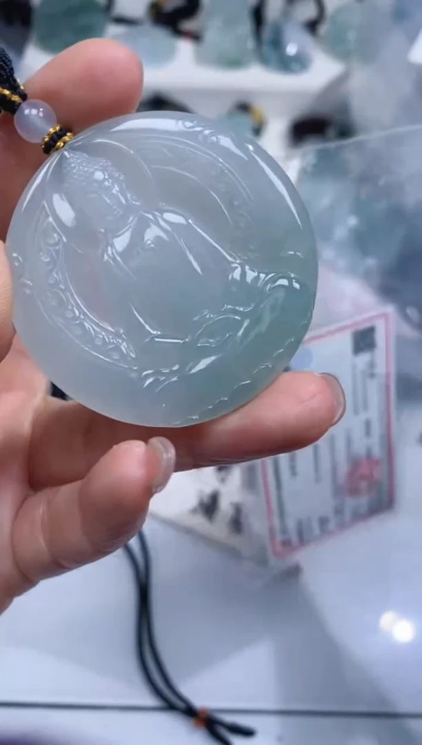 颈饰未镶嵌翡翠吊坠