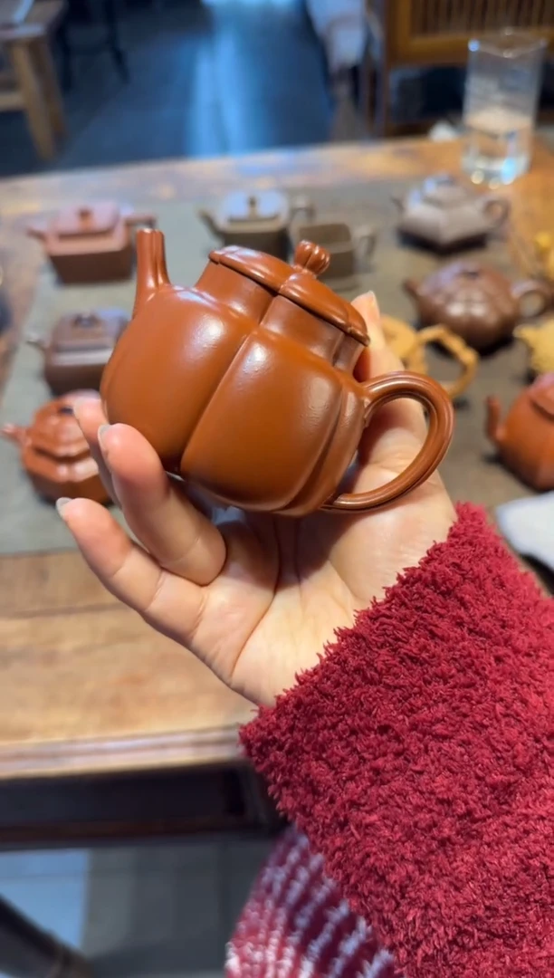 茶壶紫砂其**星繁花 朱泥