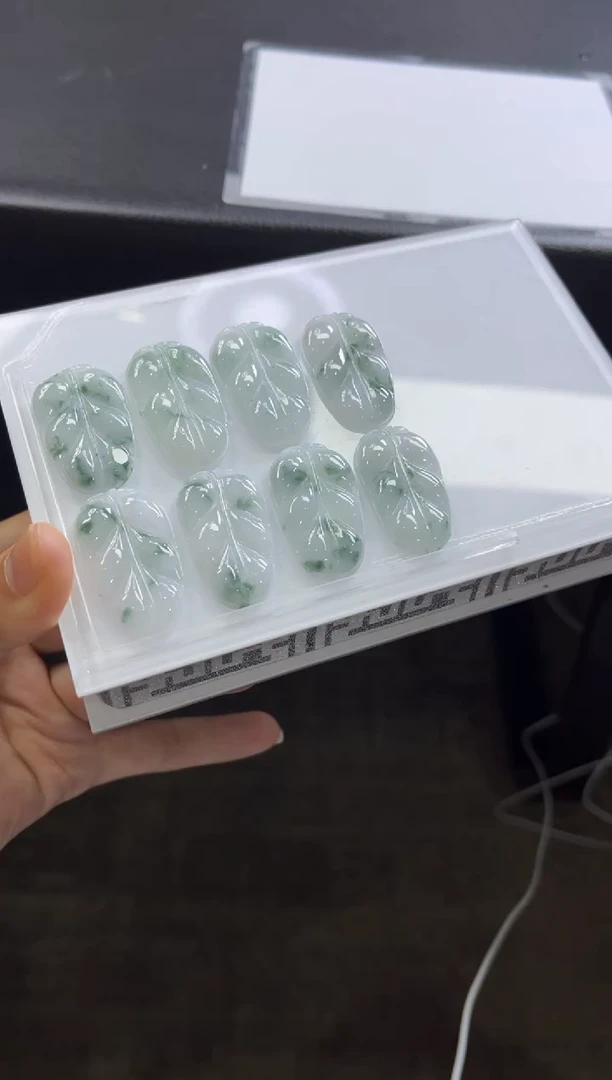 【闪购商品】翡翠颈饰未镶嵌K38多样性发一件/配绳子