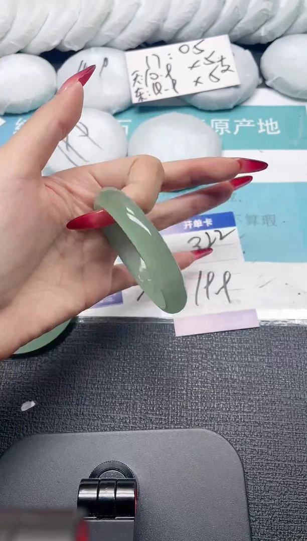 未镶嵌手镯石英质玉322-55