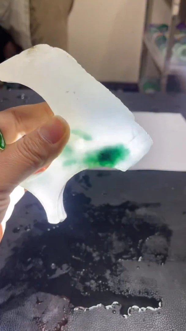 玉冰飘花边角毛坯