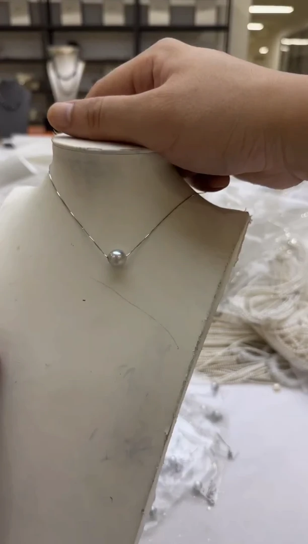 海水珍珠18K金镶嵌吊坠(赠链)8mm 真多麻路路通