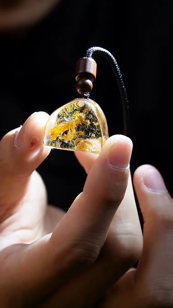 吊坠(赠链)未镶嵌水晶水晶