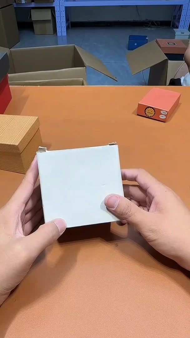 日瓷之***的阿达西日瓷
