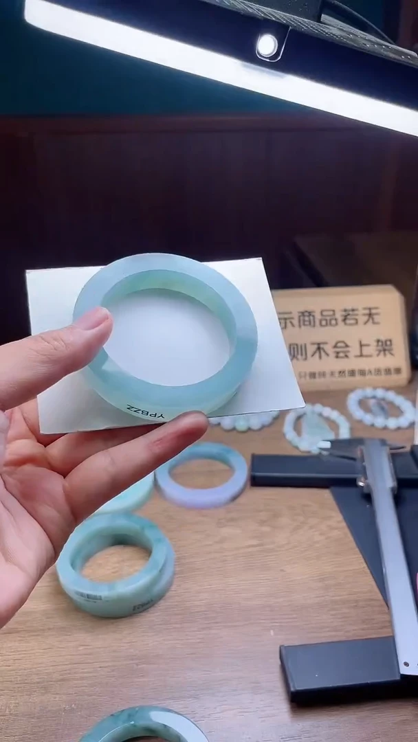 定制翡翠手镯未镶嵌夜****1定制