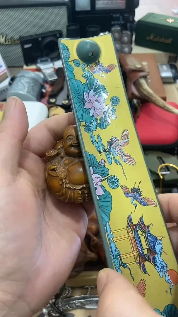 瓷片闪购商品  如图所示