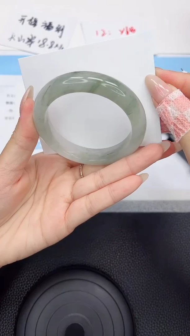 石英质玉手镯未镶嵌11-54.5