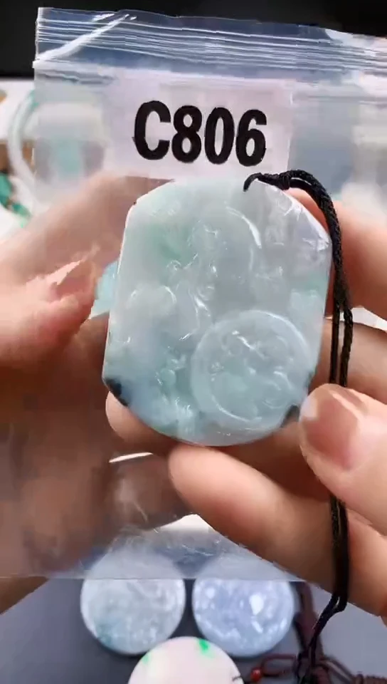 颈饰未镶嵌翡翠天然翡翠吊坠挂件