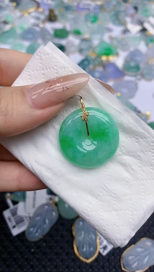 翡翠18K金镶嵌颈饰124   天然翡翠A货