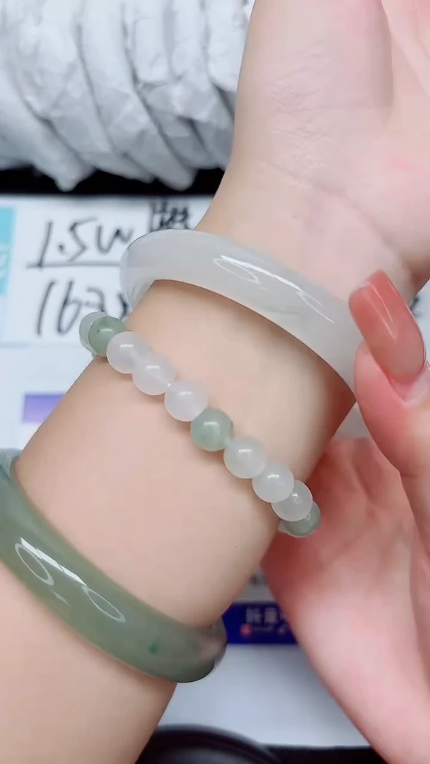 石英质玉手镯未镶嵌196-60