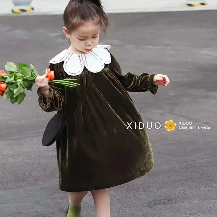 新款韩系童装ins女秋冬季花瓣领公主裙墨绿金丝绒复古气质连衣裙