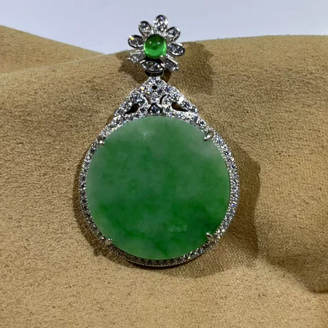 天然A货翡翠阳绿无事牌