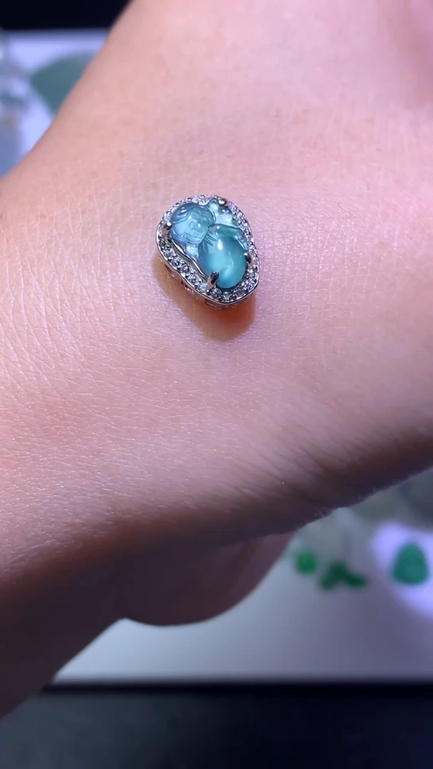 颈饰未镶嵌翡翠净货