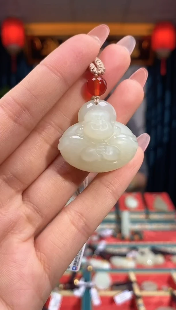 和田玉未镶嵌挂件抱抱佛