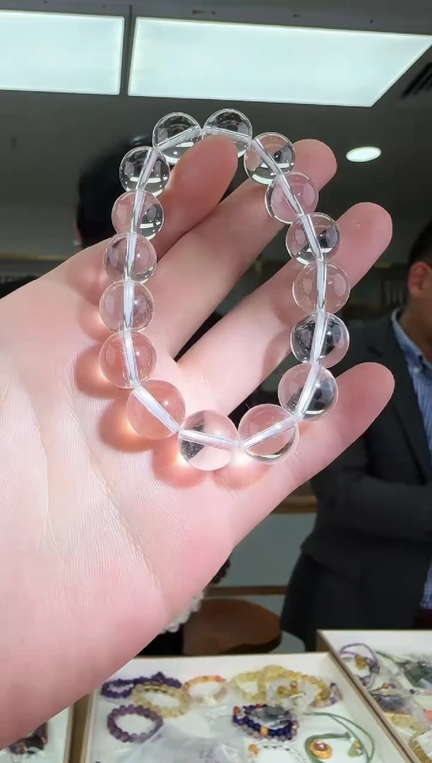【闪购商品】水晶手串多样发一个未镶嵌          11+