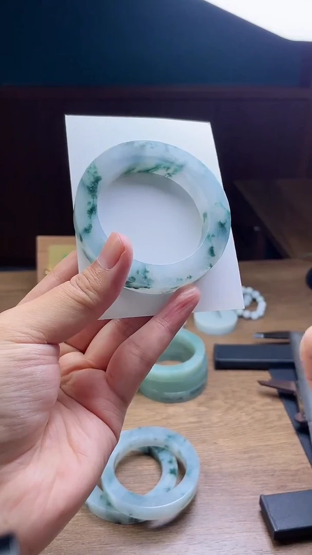 未镶嵌手镯定制翡翠@*涂定制