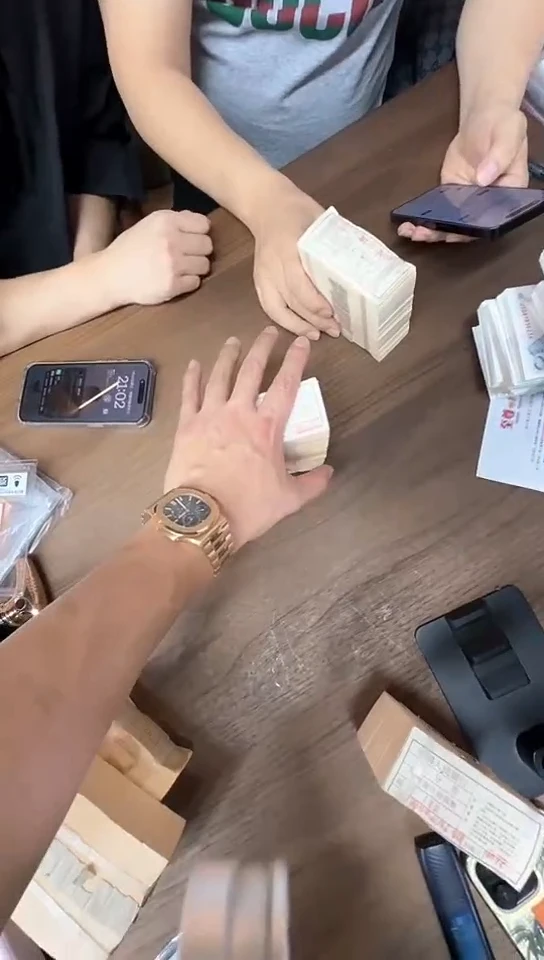 【闪购商品】1分卡车123冠捆。。。。。。