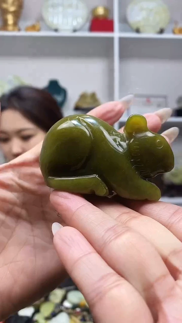 未镶嵌岫玉手把