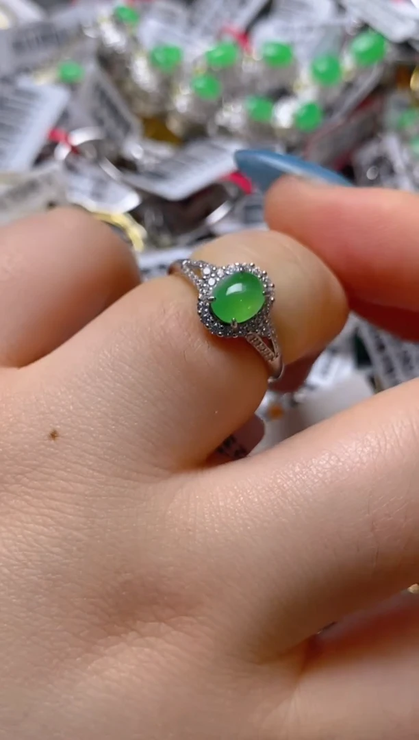 银S925镶嵌戒指翡翠百内无证书