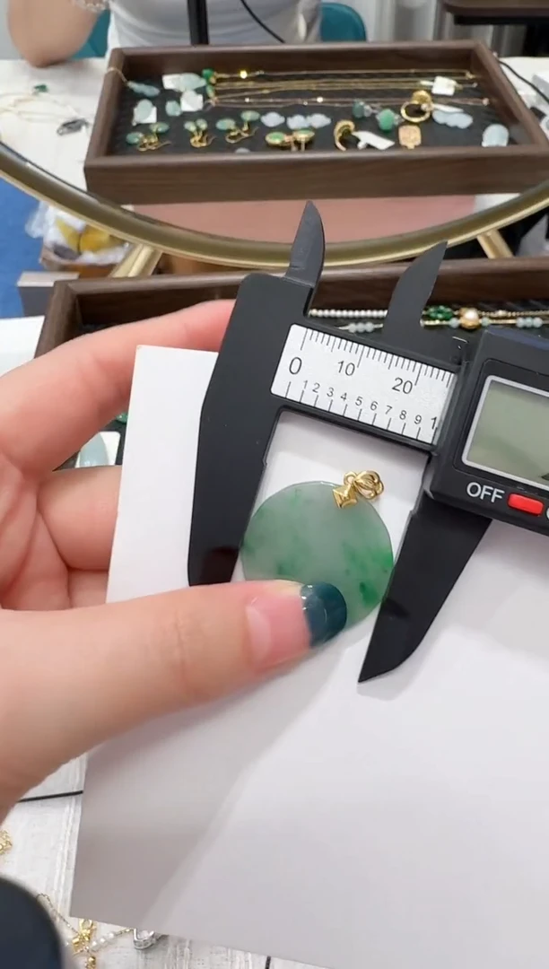 吊坠(不含链)18K金镶嵌翡翠无事牌吊坠mq