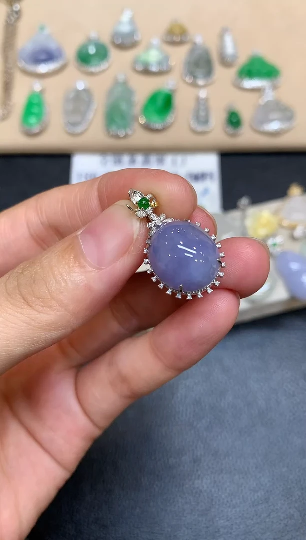 颈饰18K金镶嵌翡翠蛋面【无服务费【24小时鉴赏期】