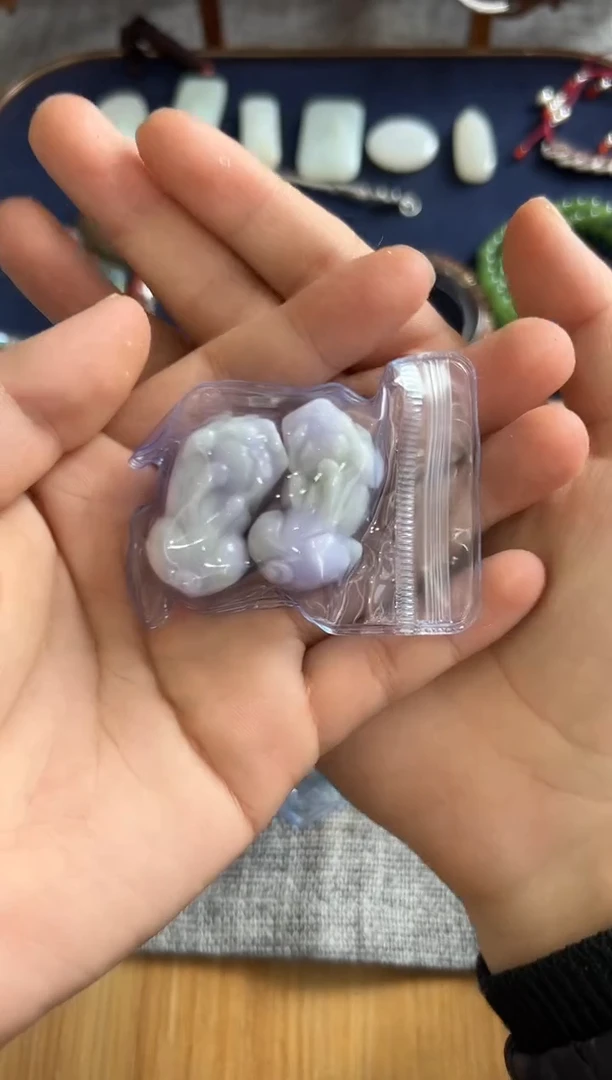 【闪购商品】翡翠颈饰未镶嵌521595-貔貅吊坠（一对）多样性发货