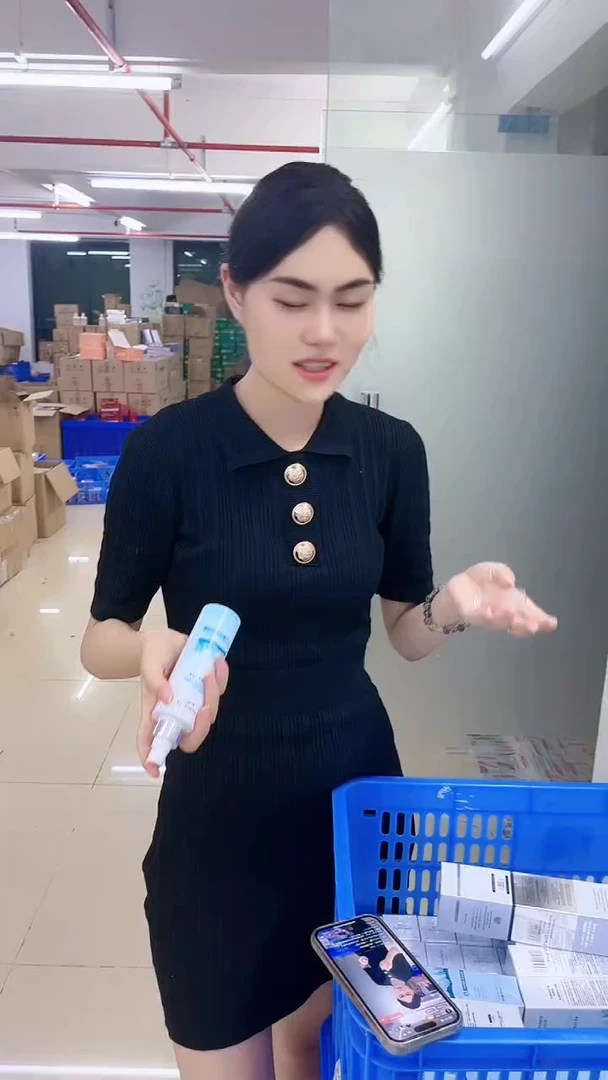 补水喷雾！！！到手2瓶！！补水喷雾！！！到手2瓶！！