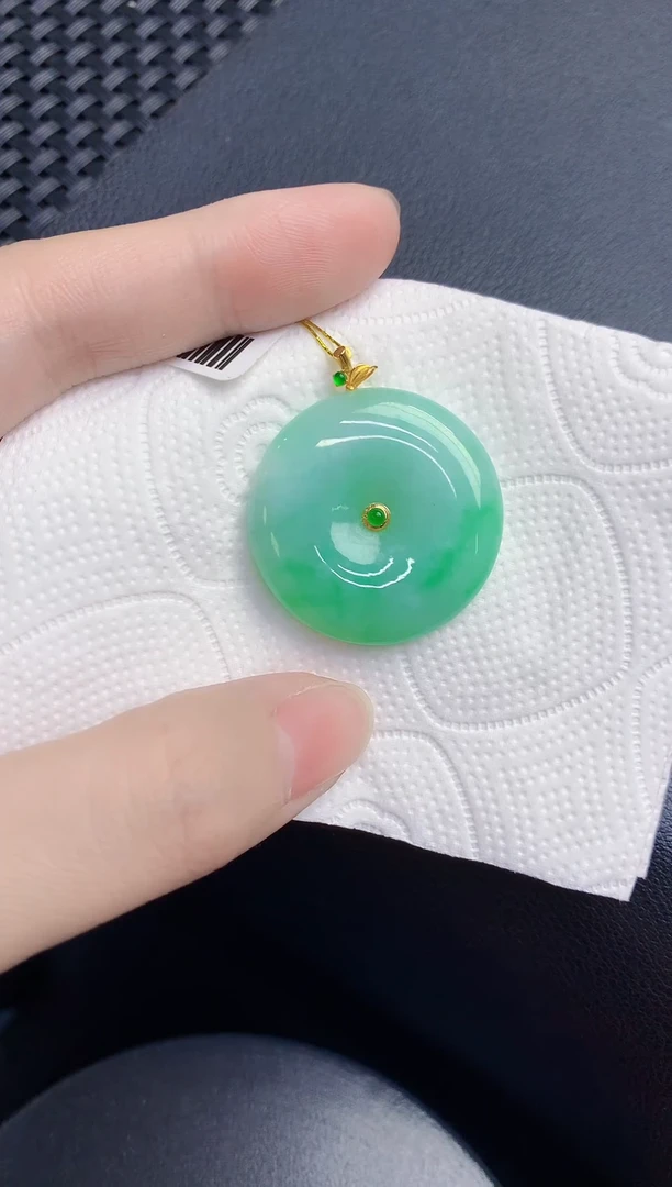 颈饰18K金镶嵌翡翠天然翡翠缅甸A货