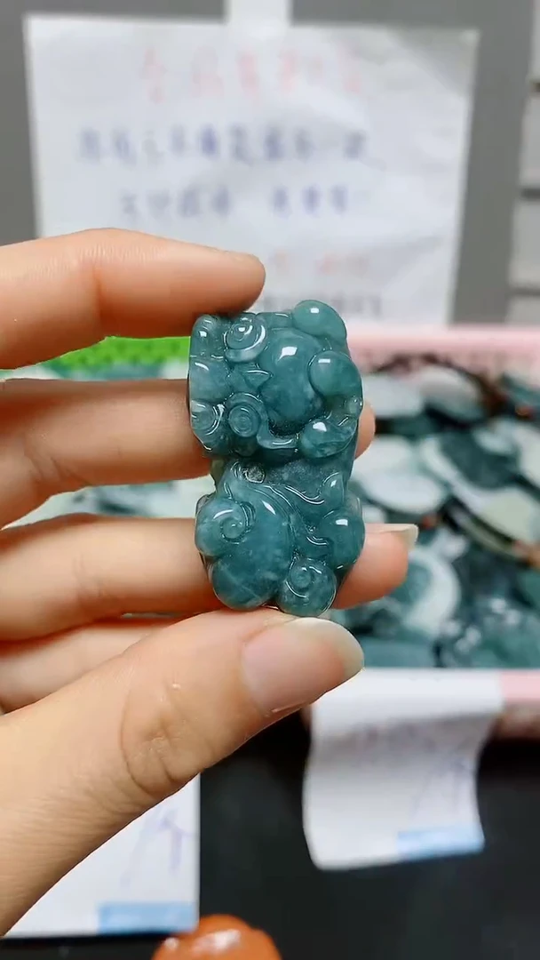 【闪购商品】翡翠颈饰未镶嵌天然翡翠A货