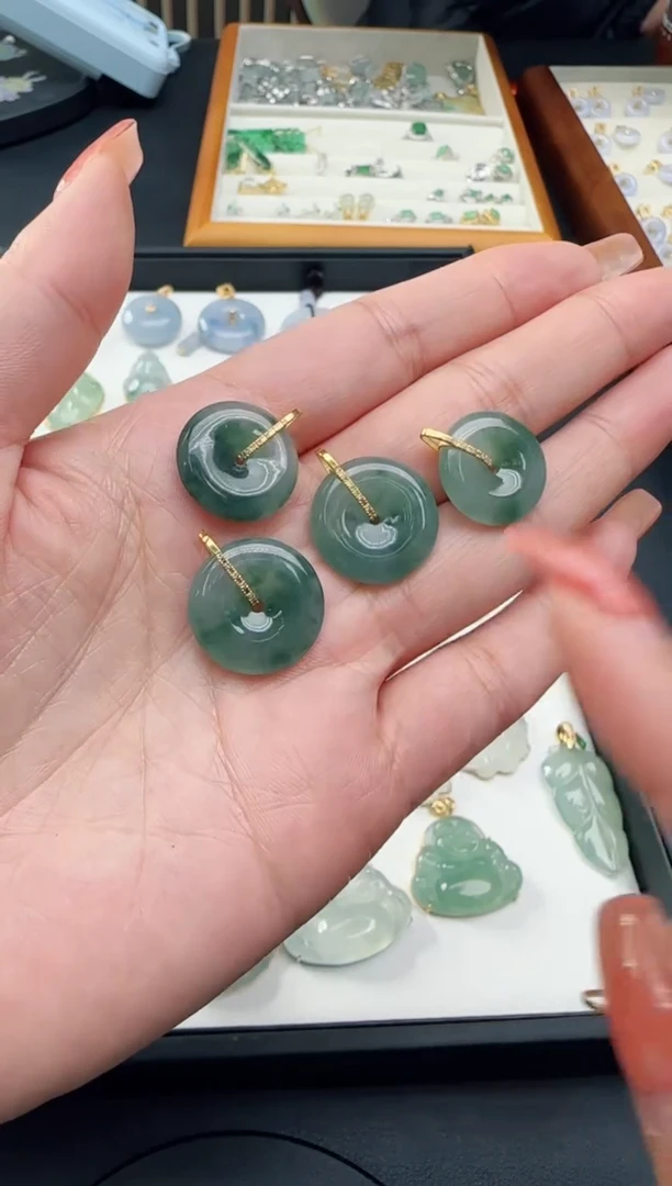 【闪购商品】翡翠颈饰18K金镶嵌多样性发一件TZG0118127