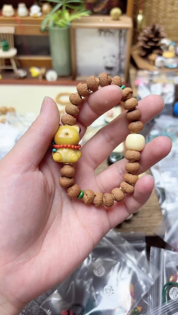 白玉菩提手串菩提小熊