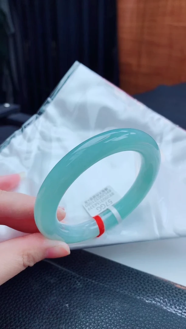 翡翠手镯未镶嵌缅甸天然翡翠A货手镯