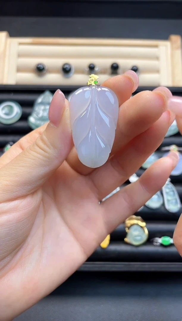 吊坠(不含链)18K金镶嵌翡翠久甜翡翠珠宝缅甸天然a货翡翠叶子