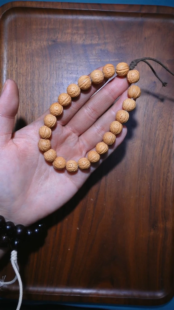 桃核手串11mm+野生桃核小尺寸微瑕