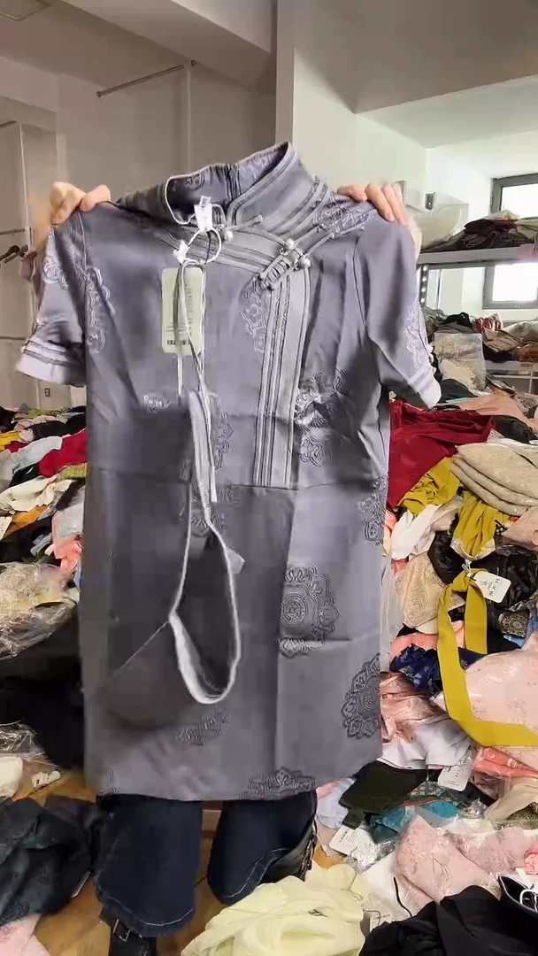 L码        105-115斤  裙子