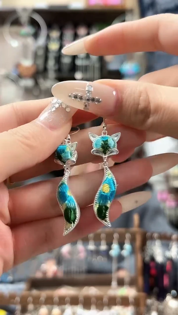 织绣民族风非遗老绣饰品306*