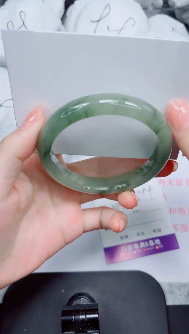 石英质玉手镯未镶嵌16-58