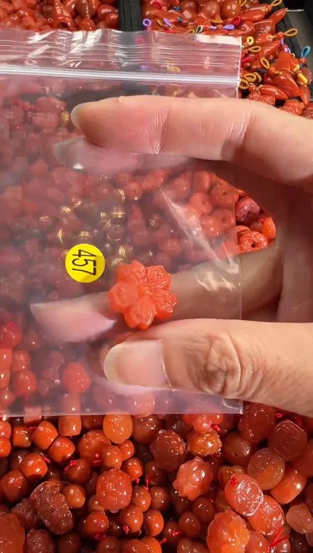 【闪购商品】南红玛瑙颈饰未镶嵌1