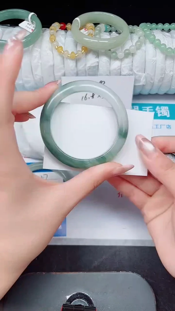 未镶嵌手镯石英质玉28-52/53