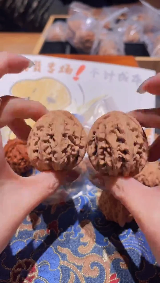 把件文玩核桃087红锦鲤41