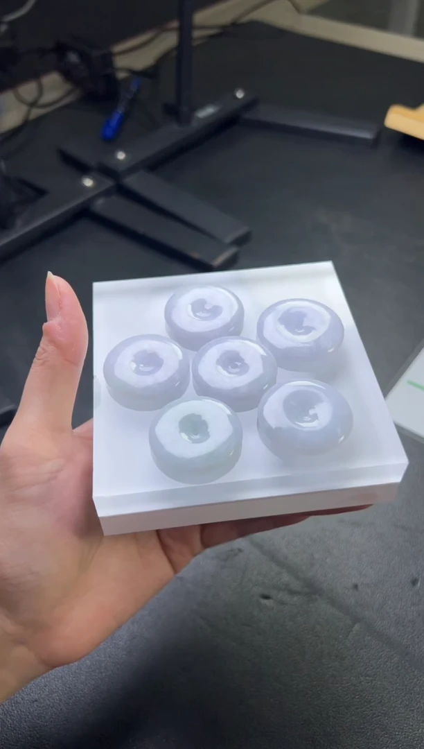 翡翠挂件未镶嵌FL05多样性发其一CP配绳