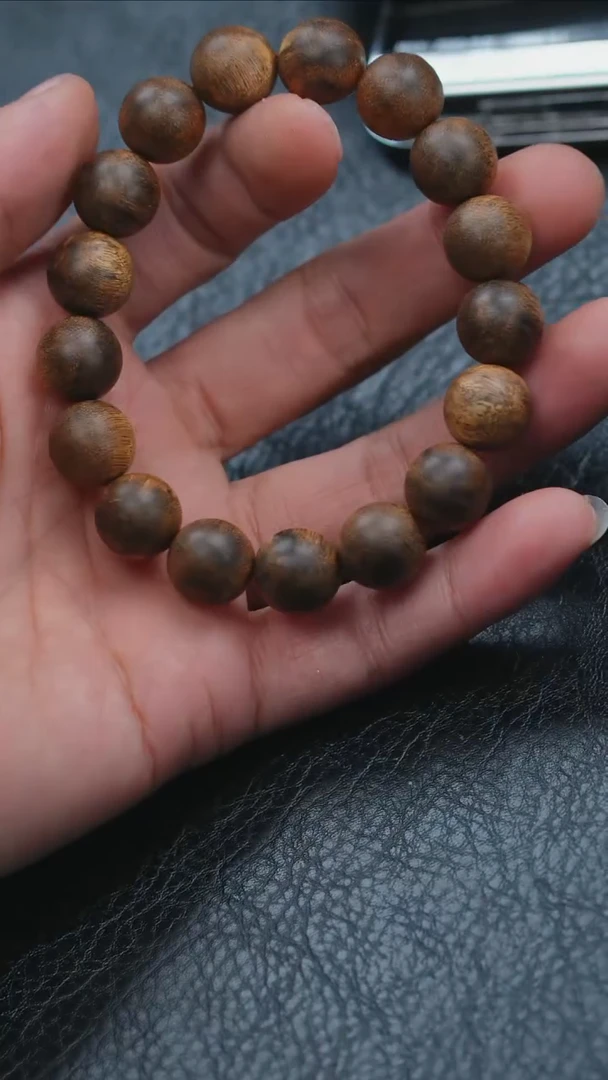 【闪购商品】沉香手串柬埔寨菩萨棋1.3单圈15g+