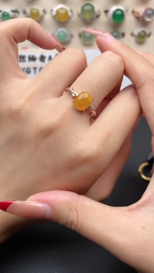 【闪购商品】翡翠戒指银S925镶嵌一物一证一礼盒