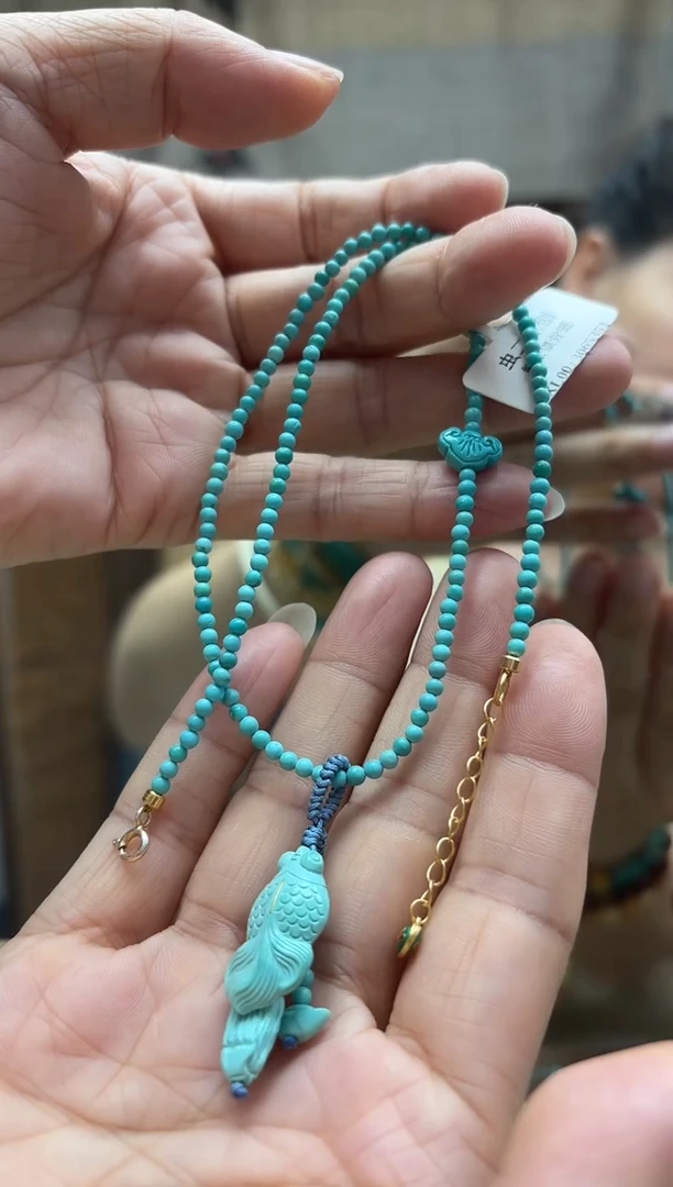 绿松石未镶嵌颈饰发一件设计款 金鱼款