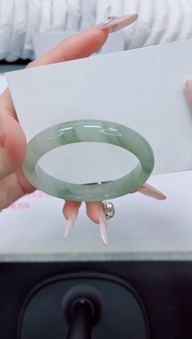 石英质玉手镯未镶嵌92