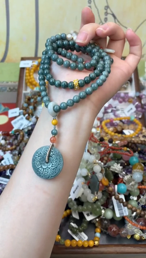 未镶嵌翡翠手饰412