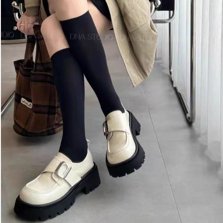 【新疆包邮】25年早春新款高级感米白色厚底乐福