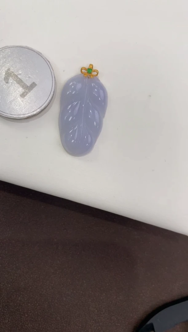 颈饰18K金镶嵌翡翠天然缅甸a货翡翠