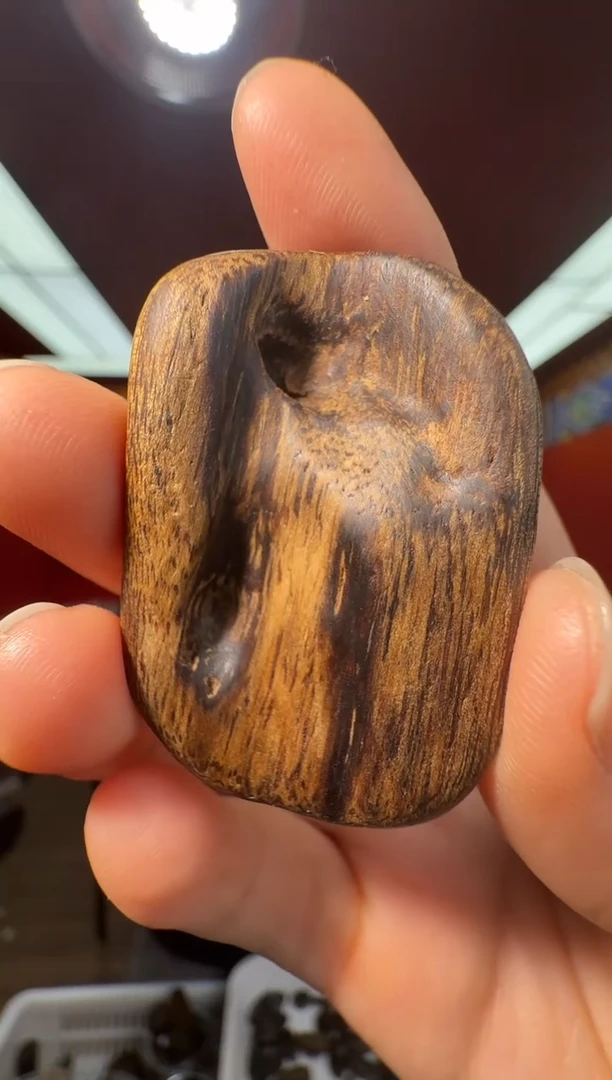 沉香吊坠d52菩萨棋多样性发一