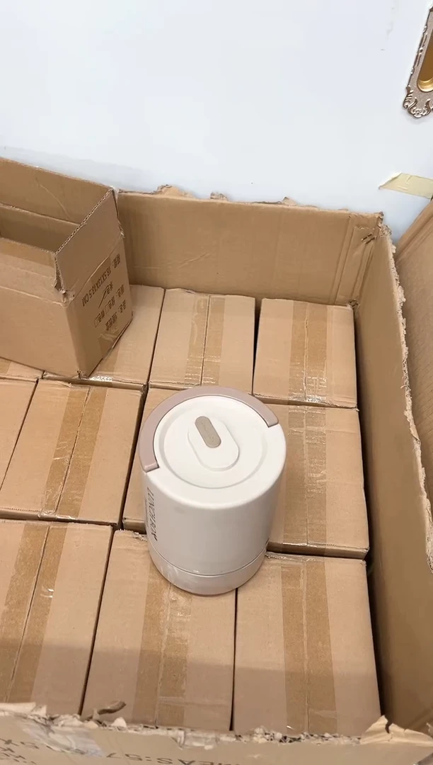 【闪购商品】不锈钢三层饭盒